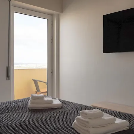 Lovely Beira Mar T2 Da Rocha Appartement Portimão