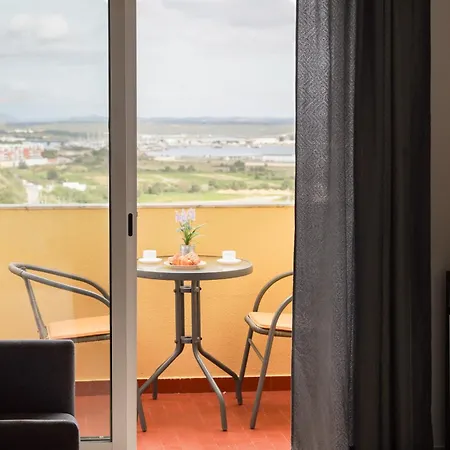 Appartement Lovely Beira Mar T2 Da Rocha *