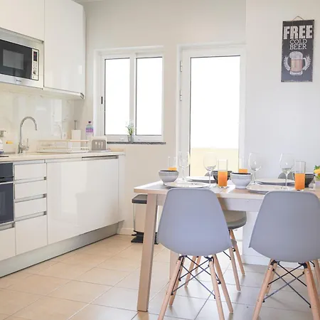 Lovely Beira Mar T2 Da Rocha Апартаменты